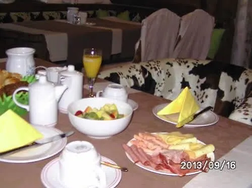 Fruhstuckspension Carlo Hotel