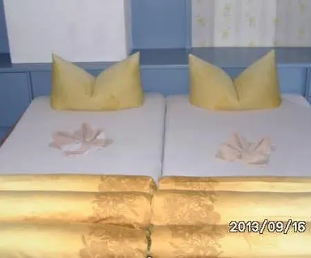 Fruhstuckspension Carlo Hotel